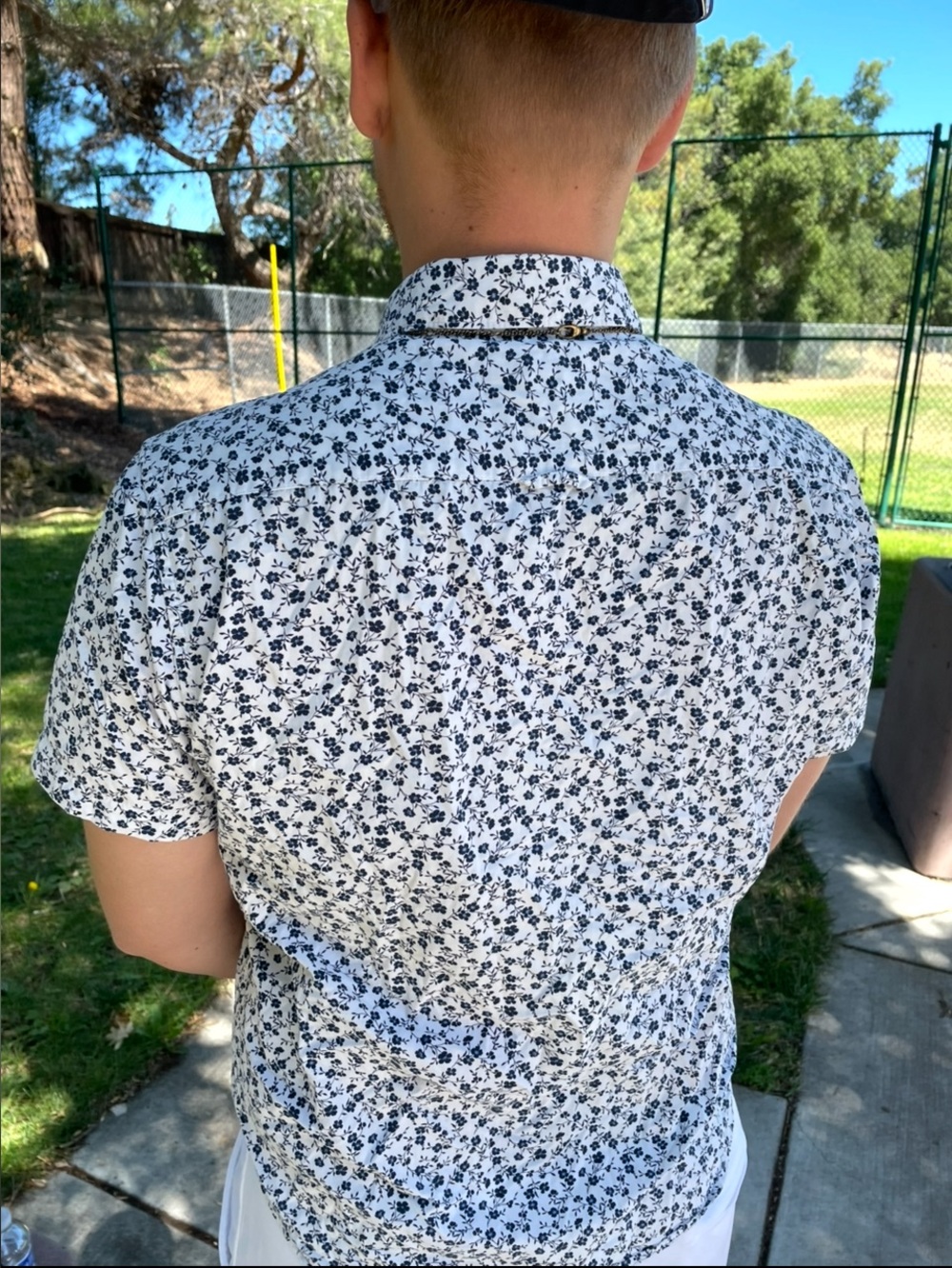 DENIM & FLOWER Men RICKY SINGH Floral Short Sleeve Button-Up Shirt BLUE DAISY - Picture 3 of 16